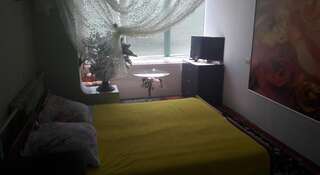 Гостиница Na perekrestke Геленджик Двухместный номер Делюкс с 2 отдельными кроватями и видом на море-1